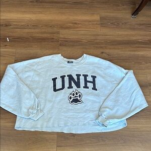 UNH University of New Hampshire Blue Sweatshirt